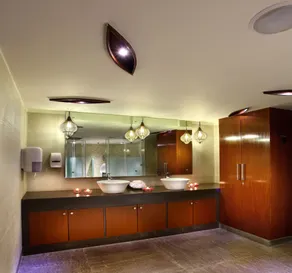 Mahagun Sarovar Portico Suites - Chambre
