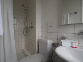 Nest - Baarerstrasse 43 & 45 - Bathroom