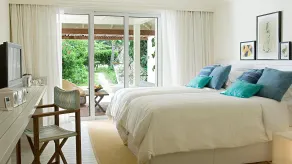 Holiday Inn Resort Kandooma Maldives - Kids Stay & Eat Free and Free Roundtrip Speed Boat for a minimum 4 nights stay - Chambre