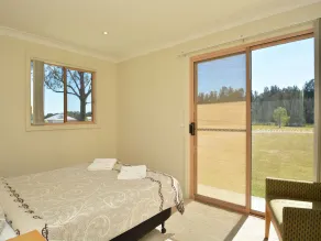 Madigan Cottages - Australiana - Room