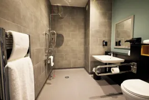 Holiday Inn - the niu, Loom Manchester North by IHG - Bathroom