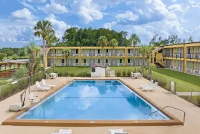 Days Inn by Wyndham Lake City I-75 - Piscine