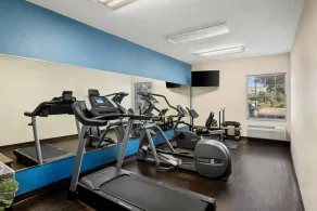 Quality Suites Irving-Las Colinas - Salle de remise en forme