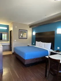Crystal Palace Inn - Chambre