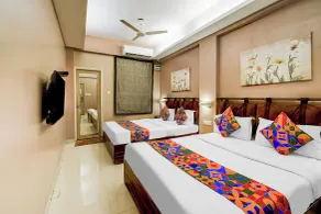 FabHotel Arastu Plaza - Nr Nampally Railway Station - Room
