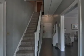 Charlevoix House - Hall