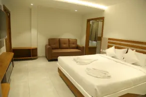 Sri Rama Grand - Chambre