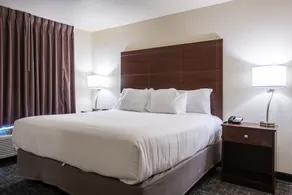 Cobblestone Inn & Suites - Pine Bluffs - Room