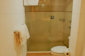 Condesa Suites - Bathroom