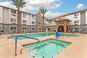 Best Western Plus Yuma Foothills Inn & Suites - Pool
