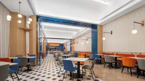 Holiday Inn Express Qingdao Hongdao Station by IHG - Qingdao International Airport - Restaurant
