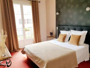 Logis Hôtel Saint Cyr - Habitación