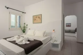 Tania Milos - Room