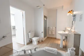 Hotel les Suites Labelle - Salle de bain