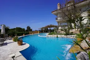 Cumbalıca Flora - Pool
