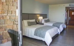 Crocs Resort & Casino - Room
