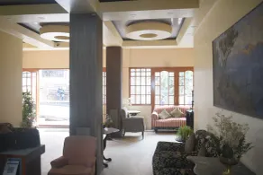 Pineridge Hotel at Mall Road - Hall