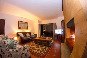 Ol Pejeta Mansion - Living room
