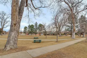 Explore Denver! Welcoming Home w/ Porch & Yard - Interiør