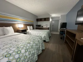 HomeTowne Studios by Red Roof Richmond, VA - W Broad St - Chambre
