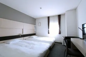 KOKO HOTEL Numazu Ekimae - Værelse