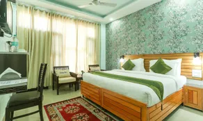 Treebo Roshan House with Valley View - Room