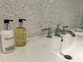 St James Square - Bathroom