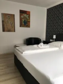 Pension Alis Augsburg - Room