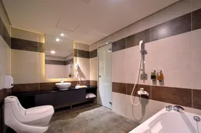 Yundu Business Hotel - Badezimmer