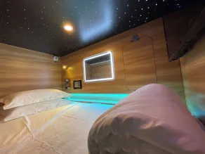 Capsule - Room