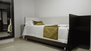Hotel Andinos Plaza Florencia - Room