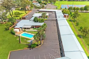 Parkview Motor Inn - Pool