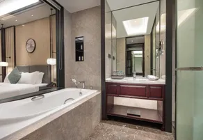 Ramada by Wyndham Xianning Xishan Mountain - Bathroom