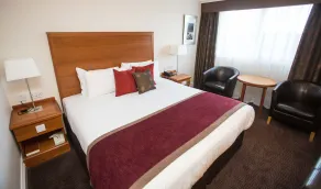 The Aberdeen Altens Hotel - Chambre