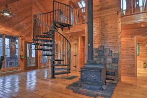 Waterfront Arkdale Retreat: 2 Acres w/ Deck & View - Innenbereich