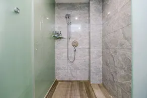 9H Hotel - Badezimmer