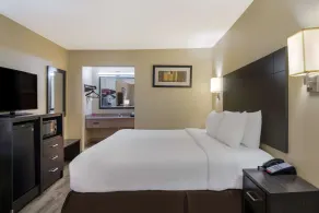 SureStay Plus Hotel by Best Western Jackson - Room