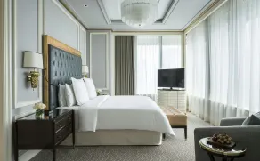 Four Seasons Hotel Jakarta - Room