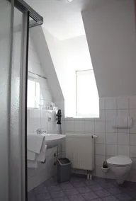Gästehaus Zehntgraf - Badrum