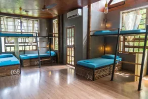 The Flying Fish Hostel - Vue de la chambre