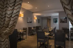 Acacias Etoile - Restaurante