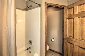 Little Red River Cabin: 1 Mi to Sugarloaf Mtn! - Innvendig