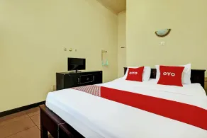 OYO 92406 Hotel Renata 1 - Room