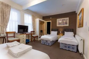 Maples Hotel - Chambre