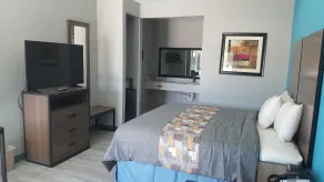 Haven Inn & Suites willowbrook - Room