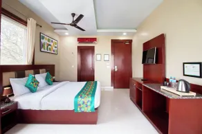 Treebo Prem Tower - Chambre