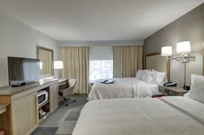 Hampton Inn & Suites Springfield/Downtown - Chambre