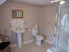 Fourways Guest House - Bathroom