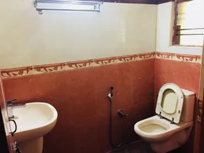 New Queens Residency - Banheiro