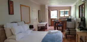 The Sleeping Bao B&B - Room